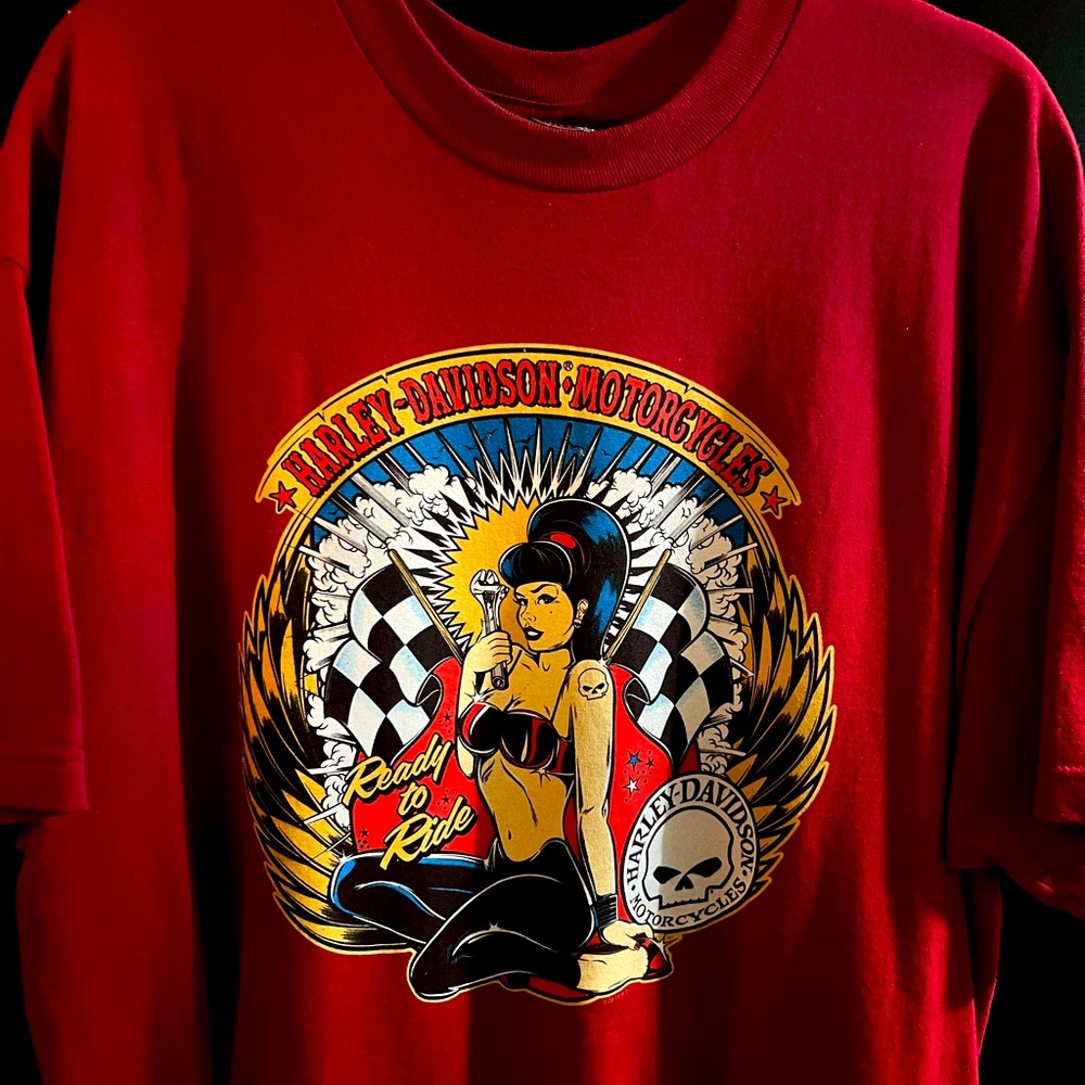 Mens XL Harley Davidson Southhaven, MS. Dealer T-shirt Red Maroon Pinup
